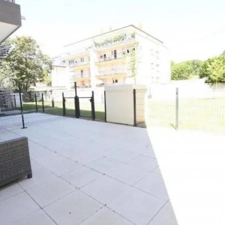 Retro Chic 100m2 Flat, In Center With Terrace And Parking- 92 Appartement
