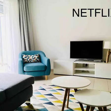 Retro Chic 100m2 Flat, In Center With Terrace And Parking- 92 *
